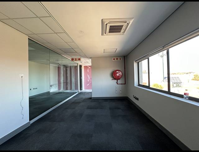 396.50M² OFFICE TO LET IN IRENE